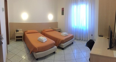 twin-room-breakfast-wi-fi-and-parking-included-untill-29-12